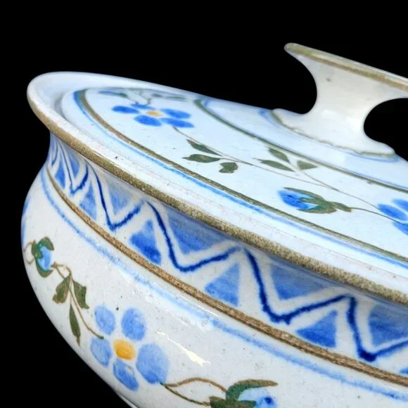 Vintage Studio Pottery Stoneware Ceramic Caserole with Lid Signed Gisela 1979 - Picture 2 of 14